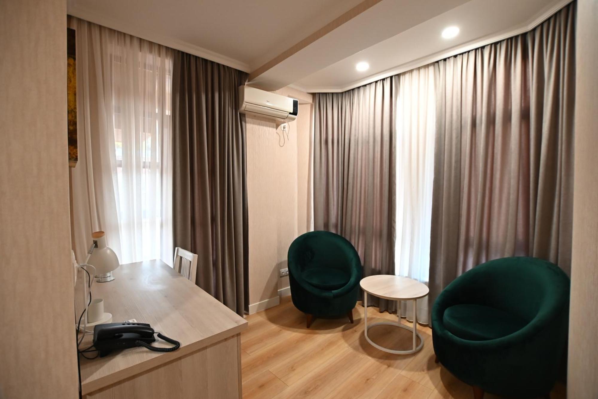 Hotel Well Inn 트빌리시 외부 사진